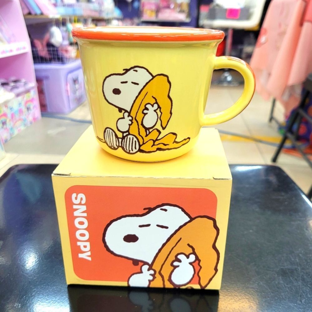 Brand New Peanuts Snoopy Yellow Ceramic Cup